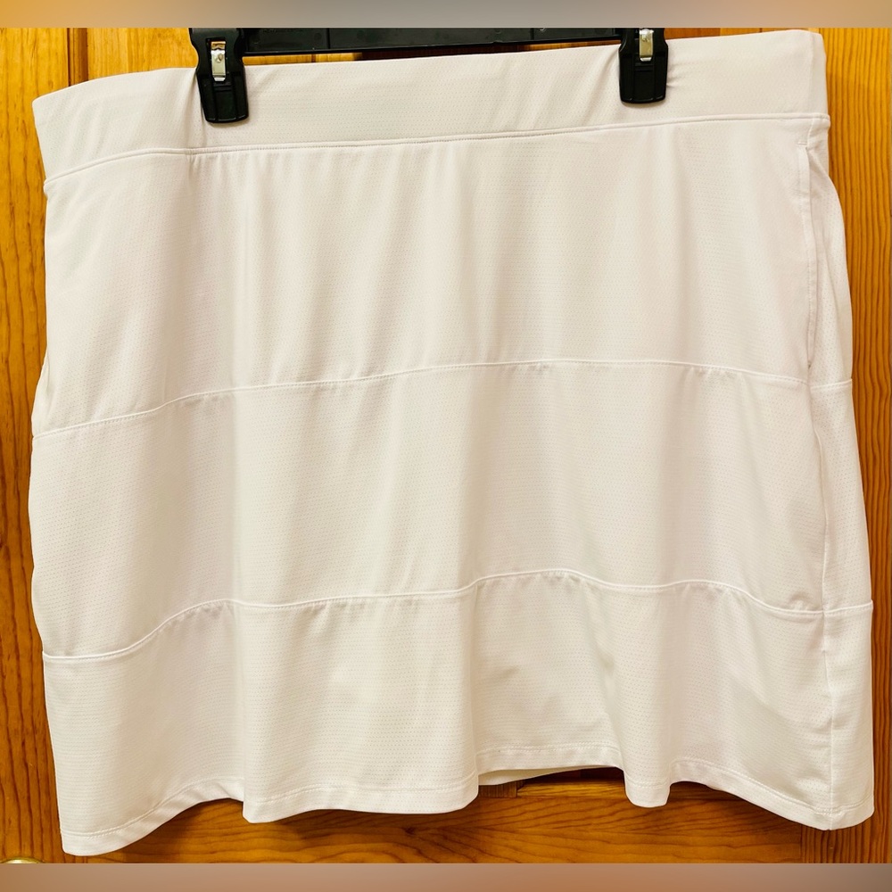 Women’s “Court Haley” Tiered Mesh Golf/Tennis Skort